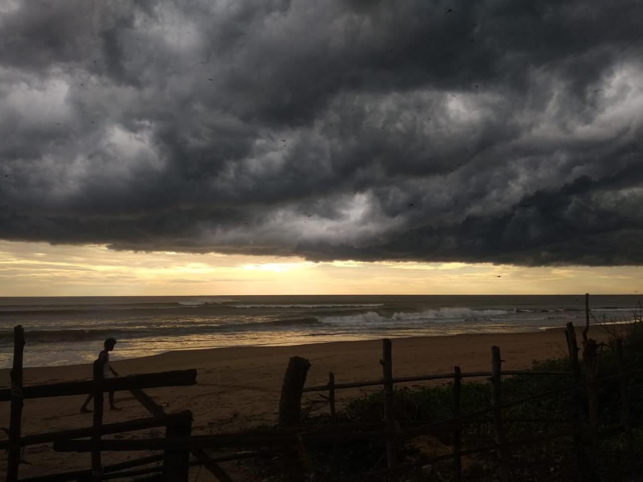 Surya Beach Resort Gokarna  Eksteriør billede