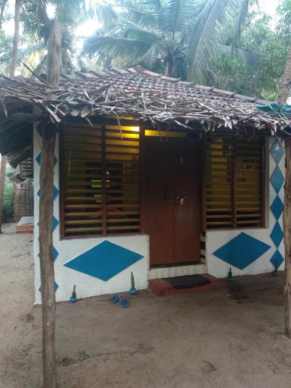 Surya Beach Resort Gokarna  Eksteriør billede